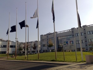 Bandiere a Lutto al CNR di PISA